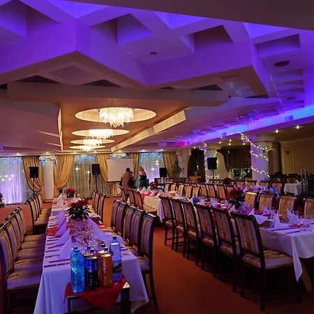 Hotel President アラド エクステリア 写真
